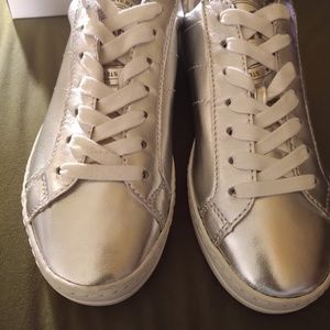 Silver Steve Madden sneakers size 8.5